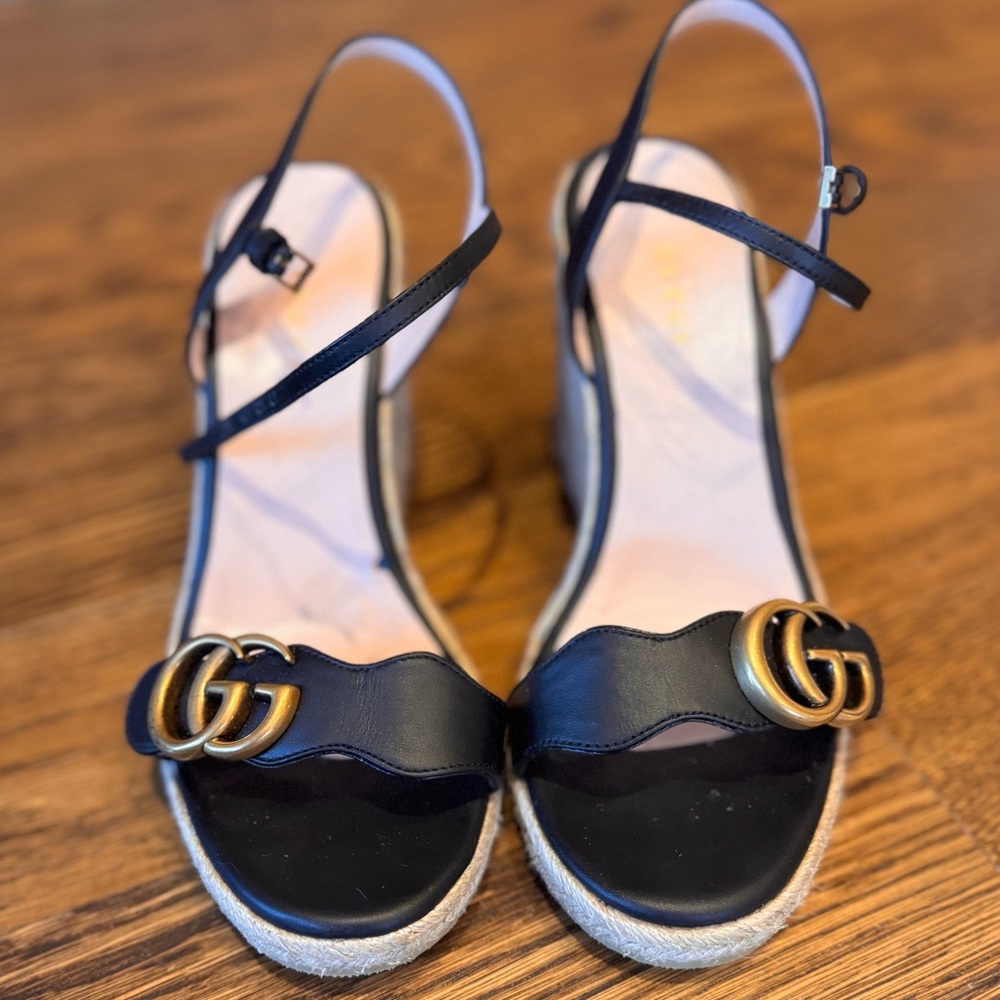Gucci Black and Gold Wedges
